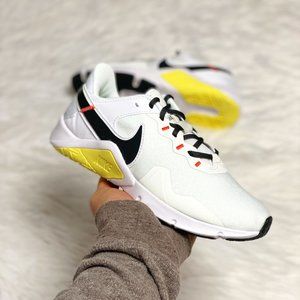 Nike Legend Essential 2 Womens Training Shoes CQ9545-107 NEW Sz 10 / Mens 8.5